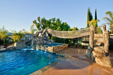 Tropical Style Pool